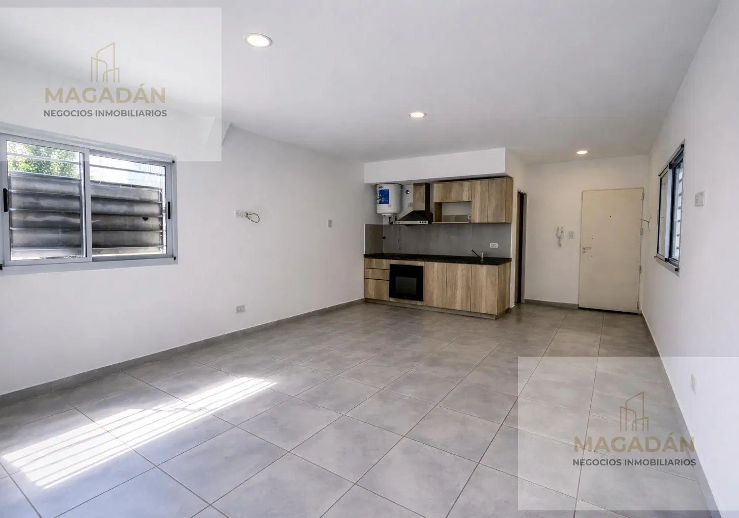 Venta-Departamento Mono ambiente- Villa Luzuriaga - ACEPTA PERMUTA 8