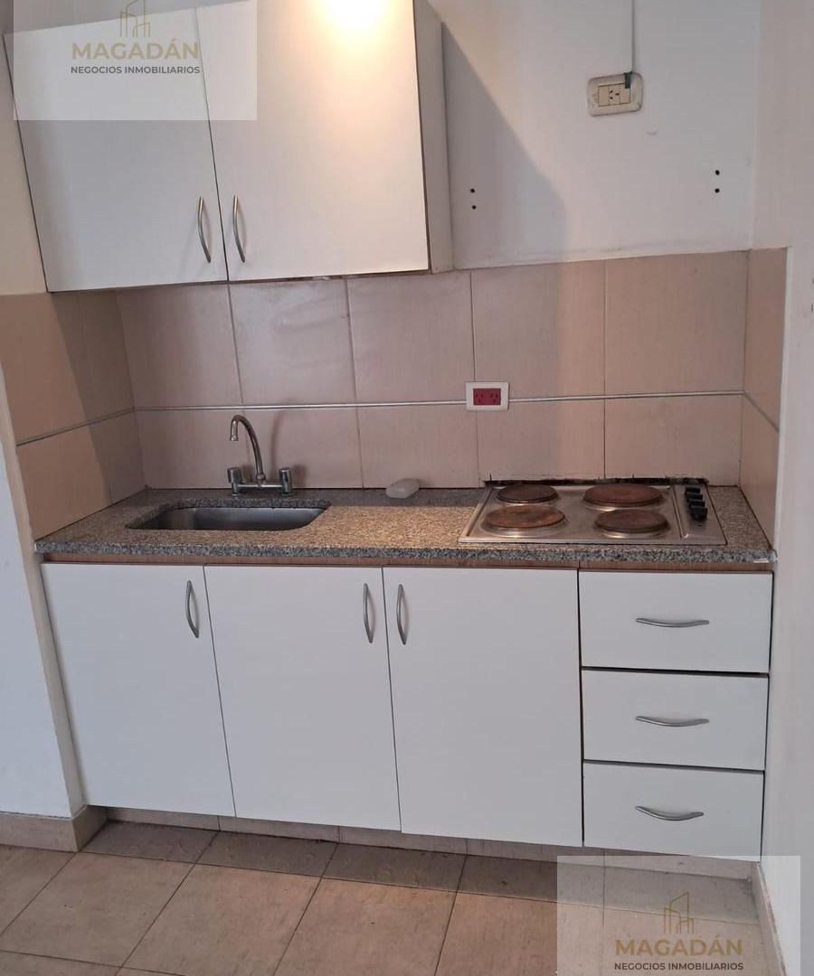 Foto de Alquiler Departamento 2 ambientes con Patioi en Villa Sarmiento, imagen 2