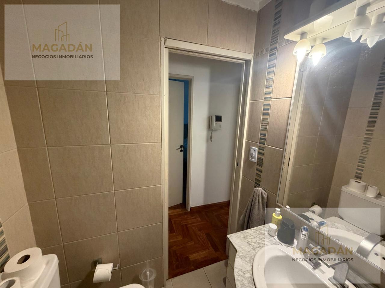 Foto de Venta Casa 5 amb en Villa Sarmiento, imagen 4