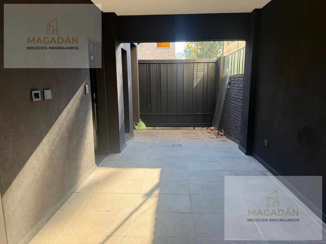 Foto de Venta de Casa 4 ambientes en Villa Sarmiento - Apto crédito, imagen 1