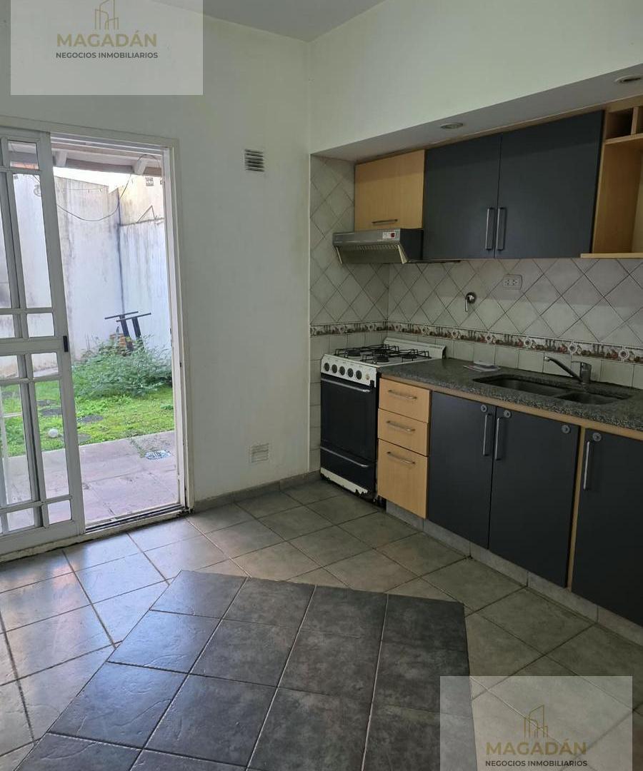 Foto de Venta de Triplex 4 ambientes - zona Ramos Mejia, imagen 3