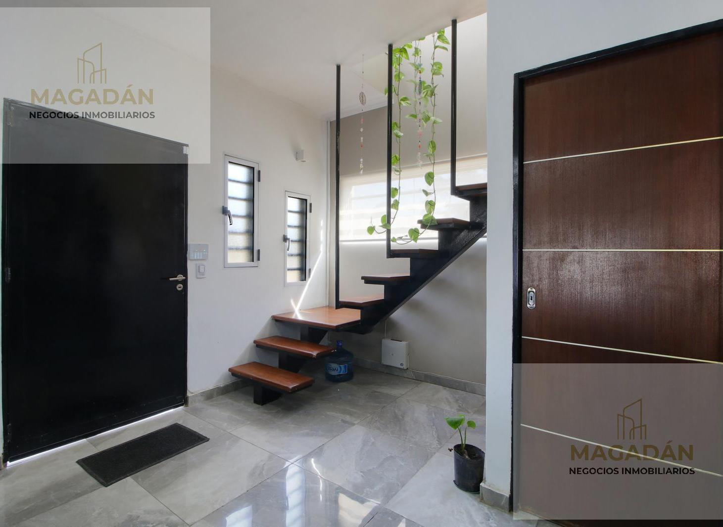 Foto de venta Casa 5 ambientes con patio - Pileta- cochera pasante-ITUZAINGO, imagen 5