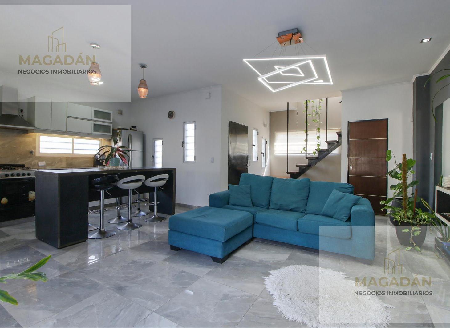 Foto de venta Casa 5 ambientes con patio - Pileta- cochera pasante-ITUZAINGO, imagen 3