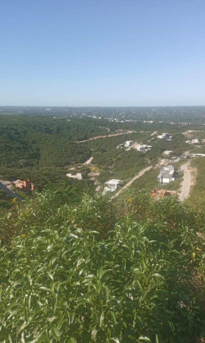 LOTE EXCLUSIVO EN LA DESEADA