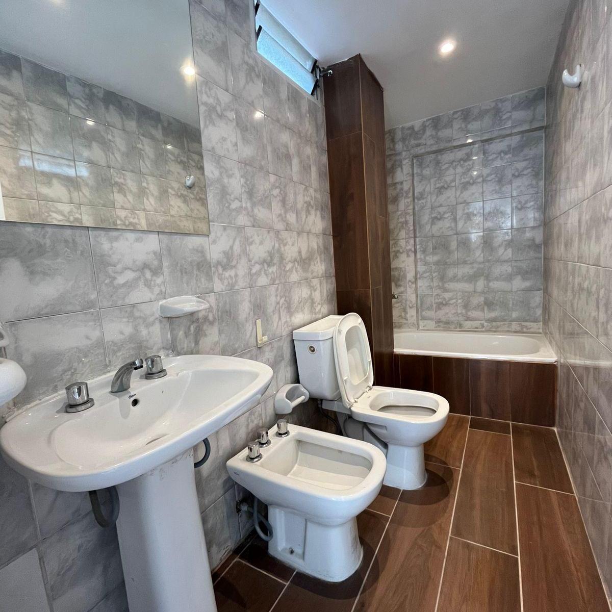 Venta | Dpto 2 Dorm | Santiago de Liniers 100 | Smt 1
