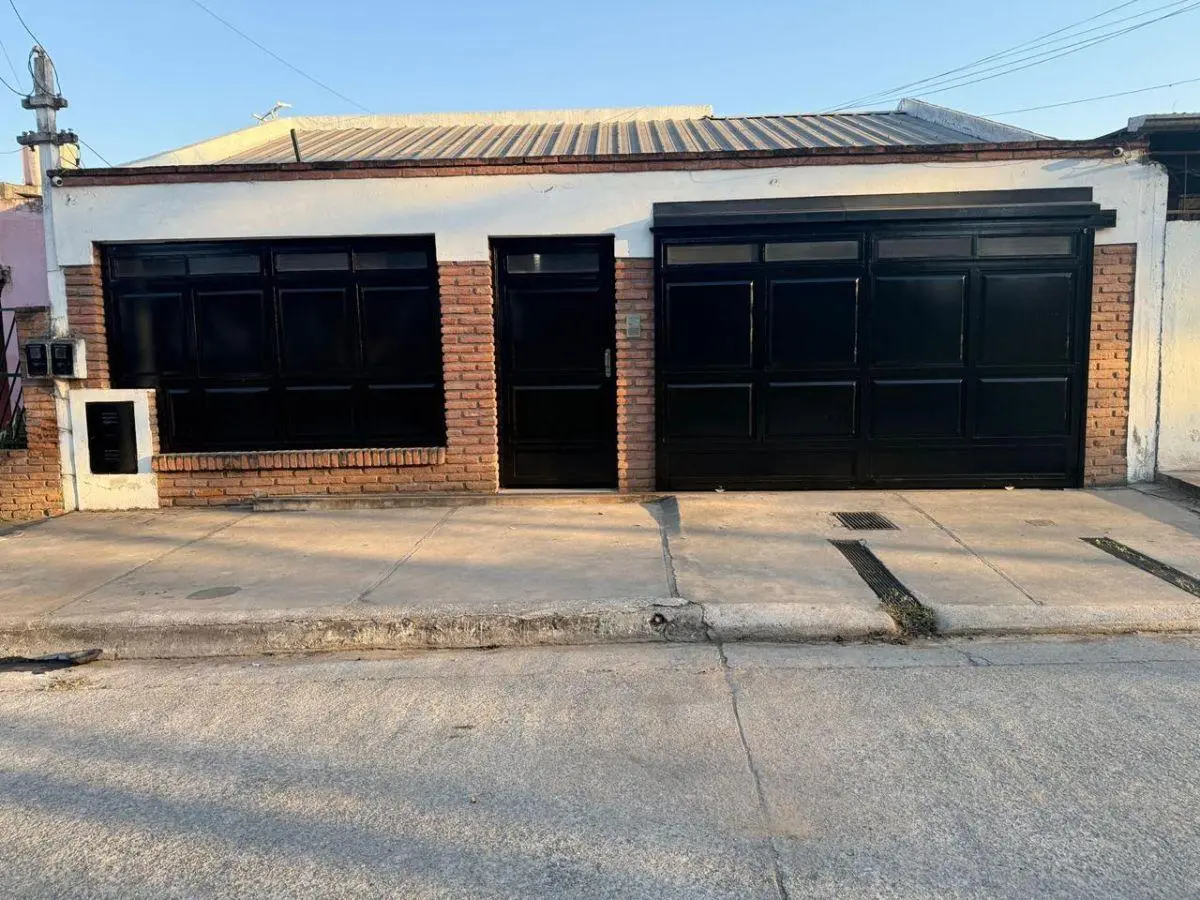 VENTA | CASA 4 DORMITORIOS | VENECIA 2180 YB 4