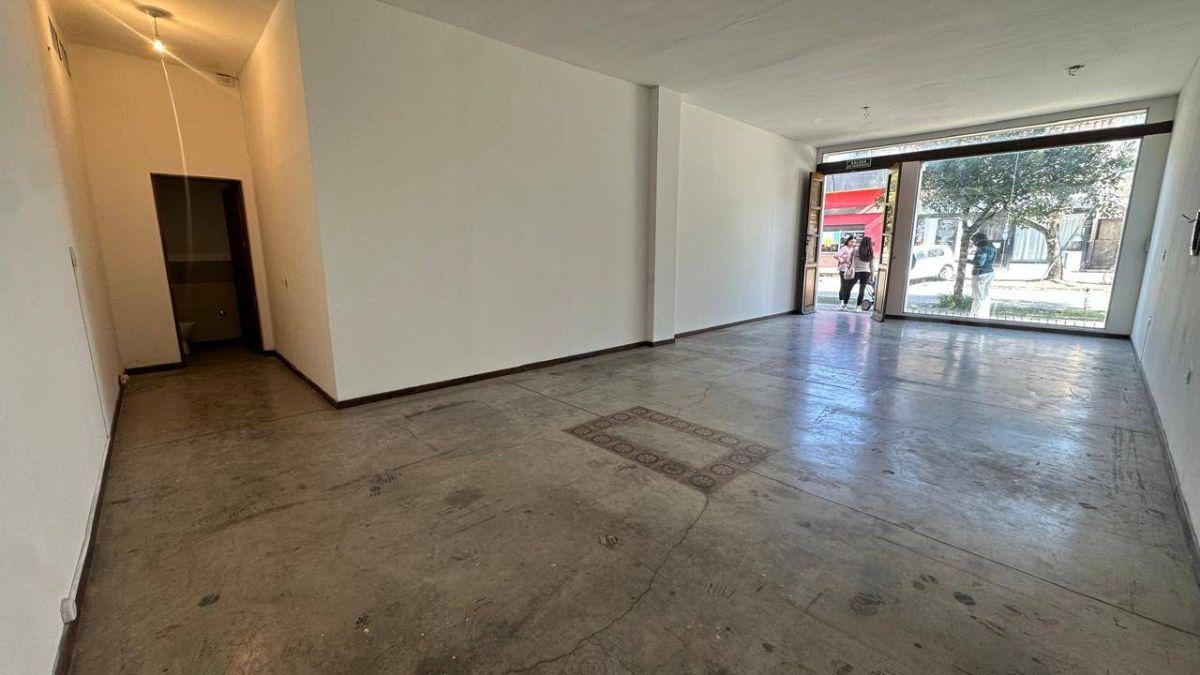 Foto de ALQUILER | LOCAL COMERCIAL | SAN MARTIN 200 TAFI VIEJO, imagen 1