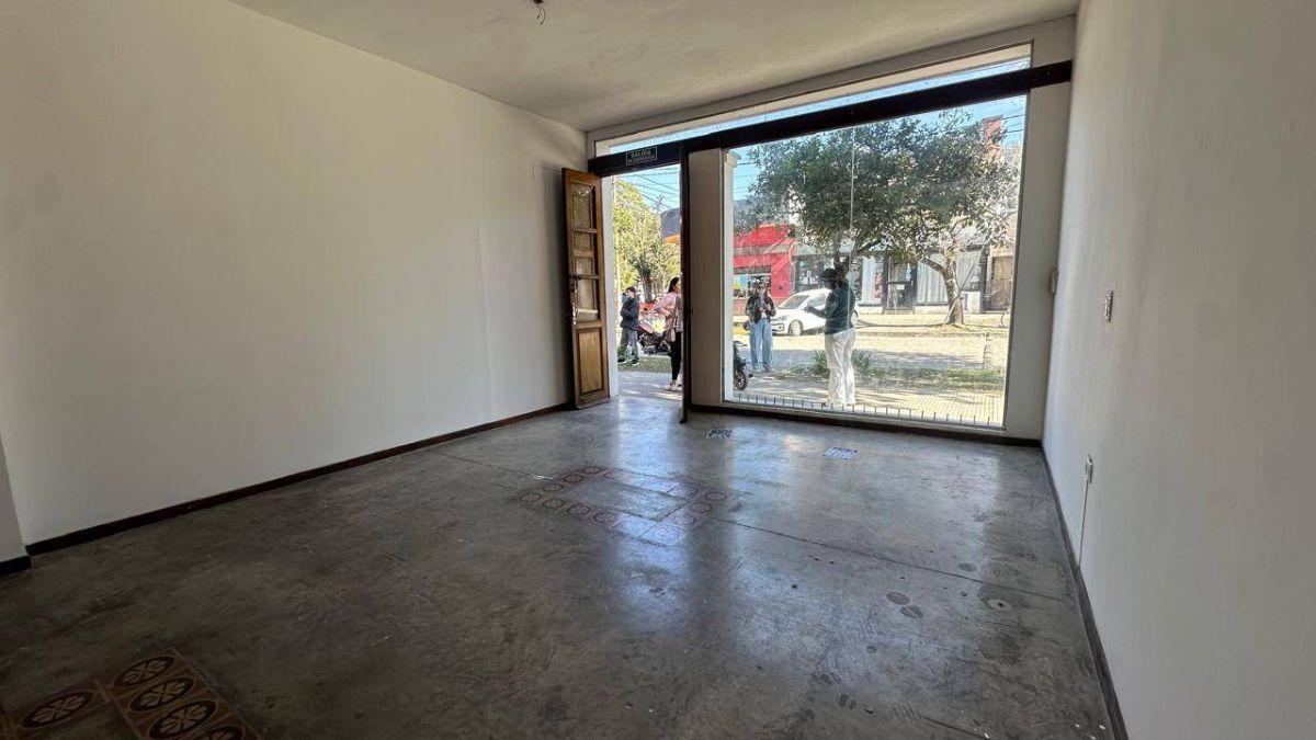 Foto de ALQUILER | LOCAL COMERCIAL | SAN MARTIN 200 TAFI VIEJO, imagen 5