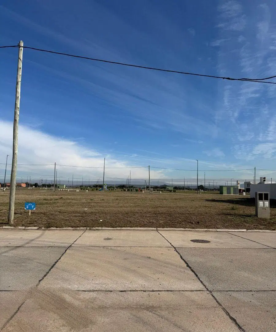 LOTE CAMPOS DE MANANTIALES! Residencial, 300mts2 3