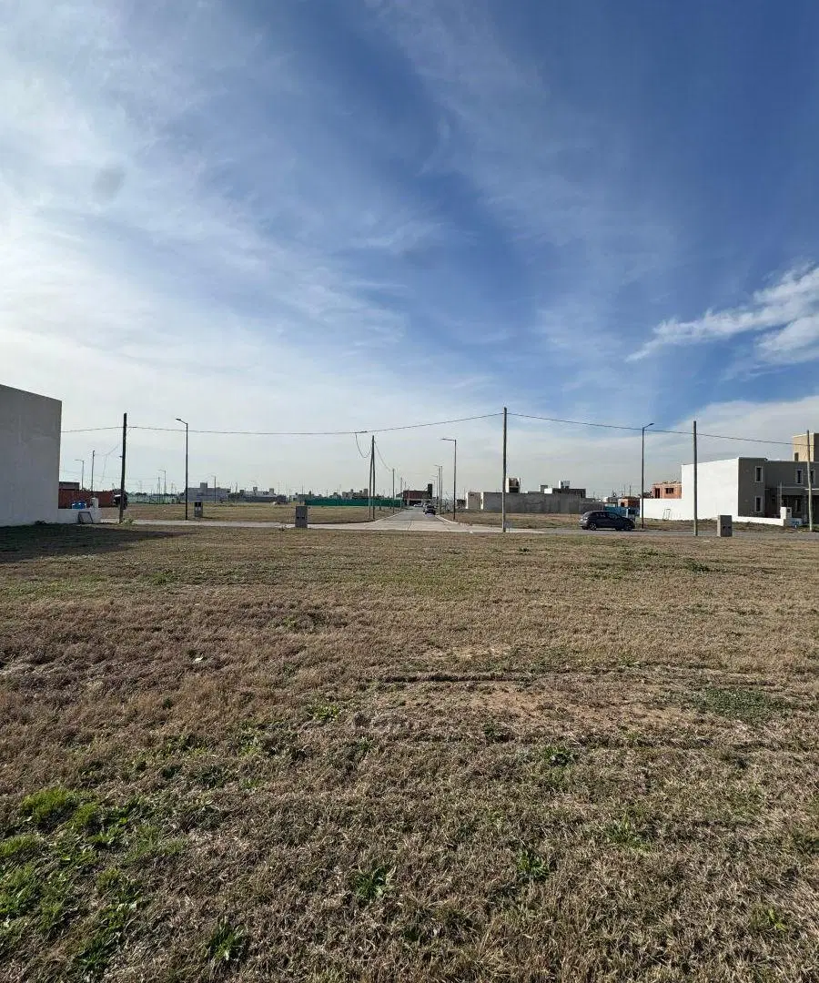 LOTE CAMPOS DE MANANTIALES! Residencial, 300mts2 5