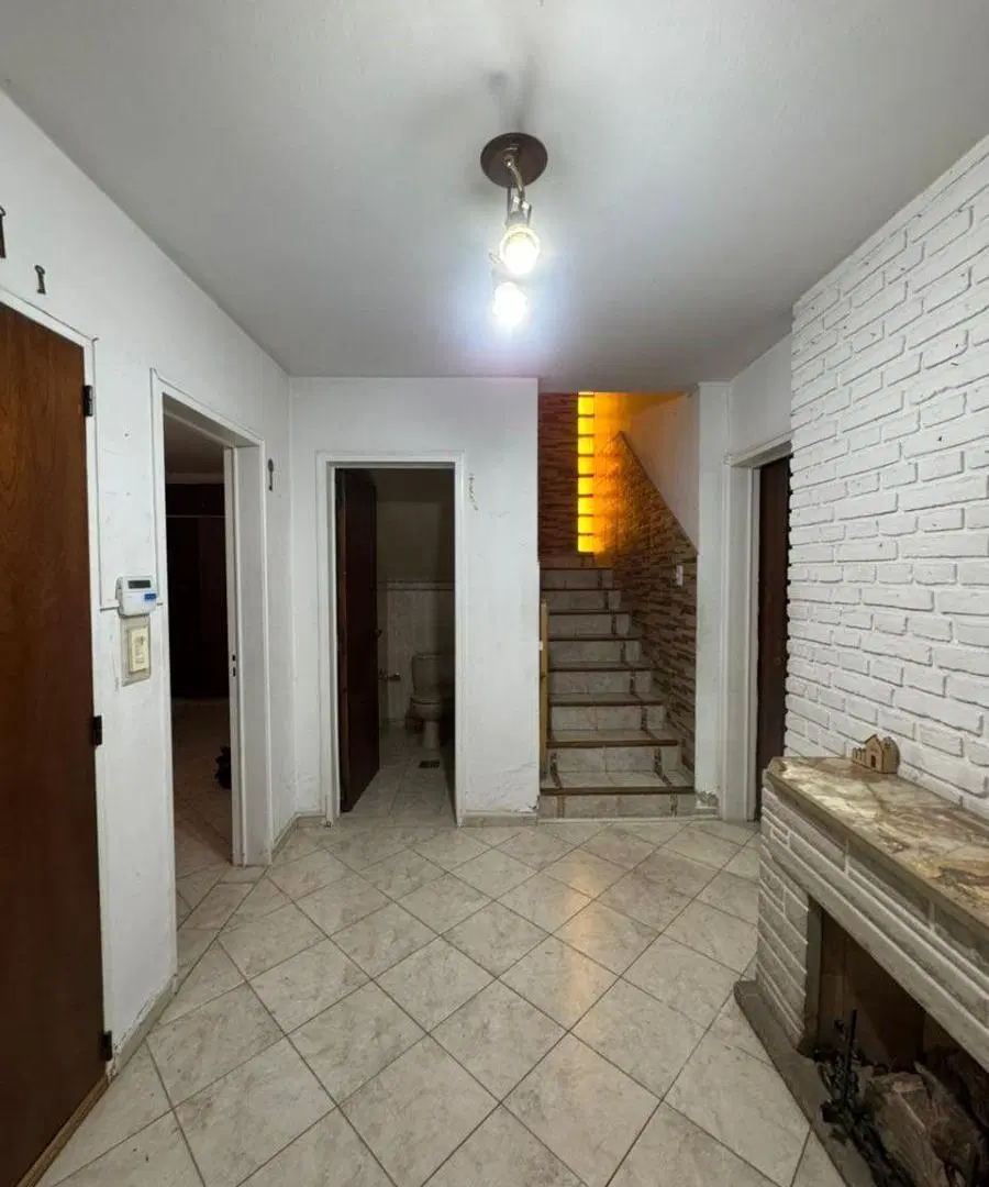 VENTA! Casa de 312m² de 3 dormitorios + escritorio, B° Parque Vélez Sársfield!! 5