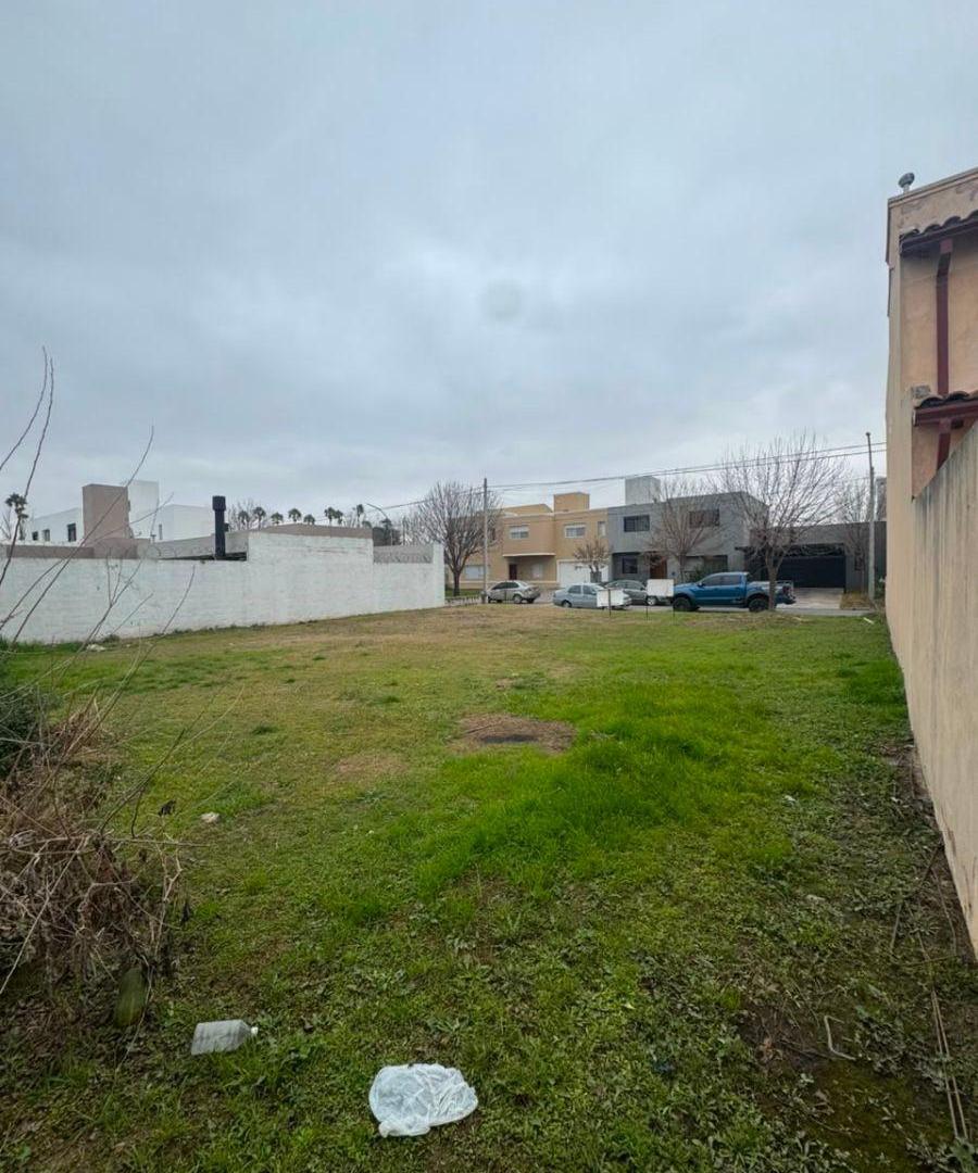 Foto de Terreno de 388 m² en venta en Tejas 2 a mts de Circunvalacion! Zona 100% Residencial, imagen 5