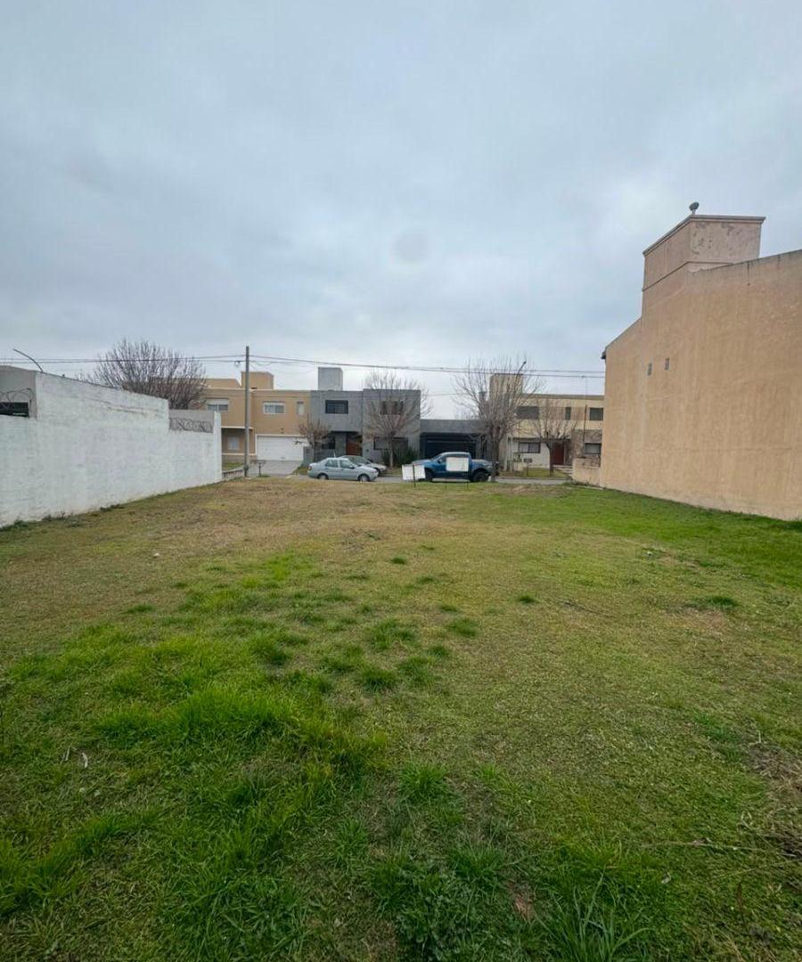 Foto de Terreno de 388 m² en venta en Tejas 2 a mts de Circunvalacion! Zona 100% Residencial, imagen 4