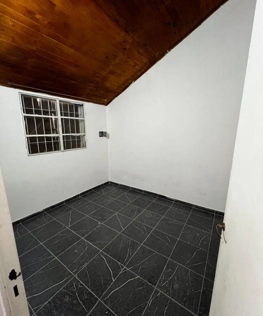 Departamento con 2 dormitorios en alquiler en Lago alumine 3