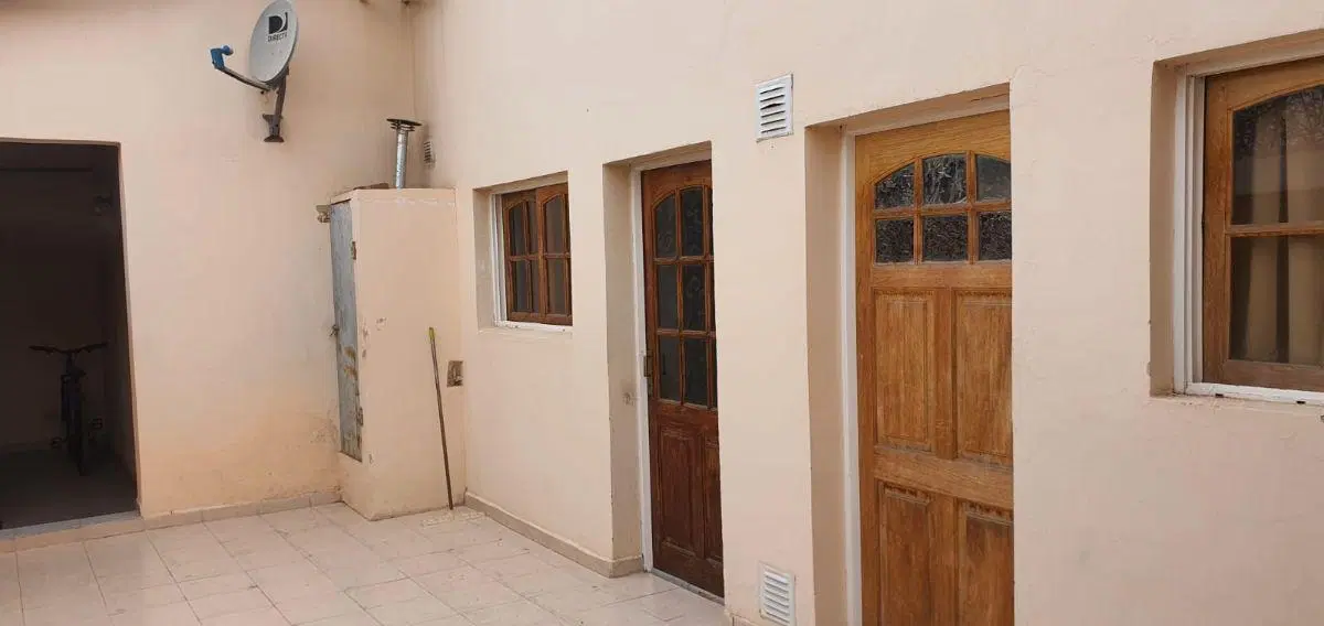 DEPARTAMENTO EN ALQUILER – MARCIAL BRAVO Y CHILE, CENTENARIO 1