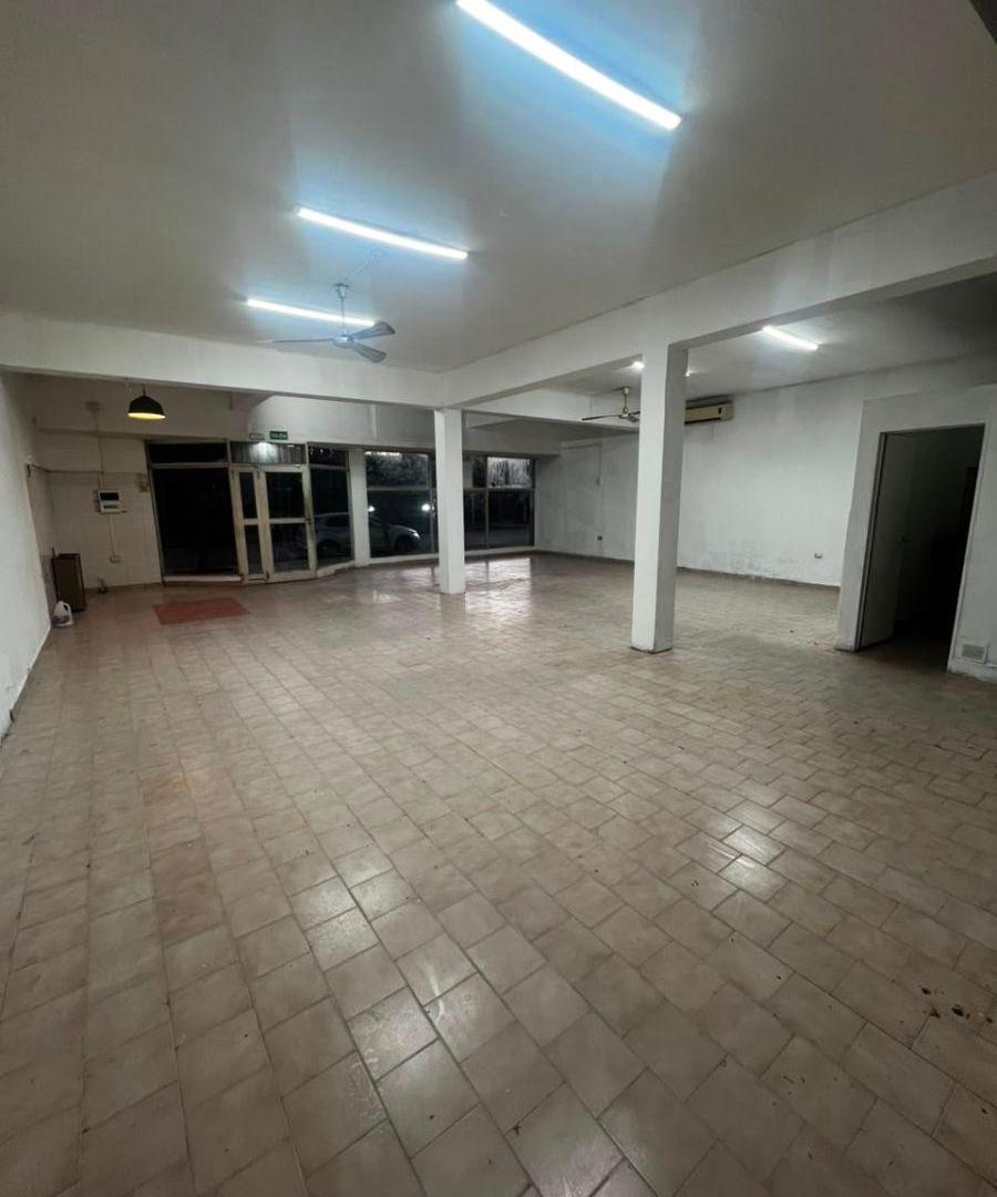 Foto de LOCAL COMERCIAL EN ALQUILER – CENTENARIO, imagen 2