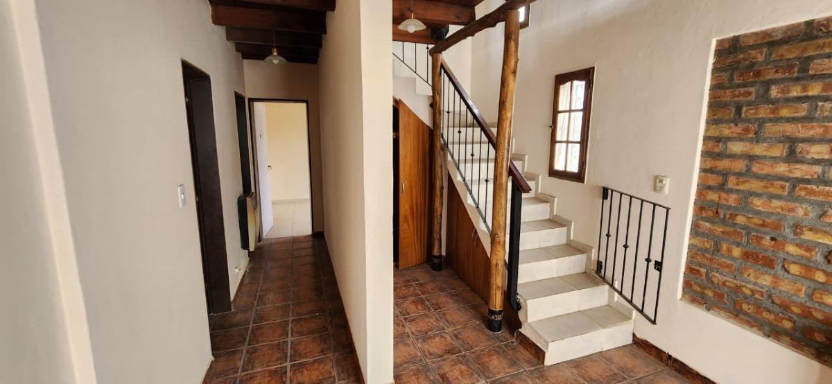 Foto de CASA EN ALQUILER – CENTENARIO, imagen 2
