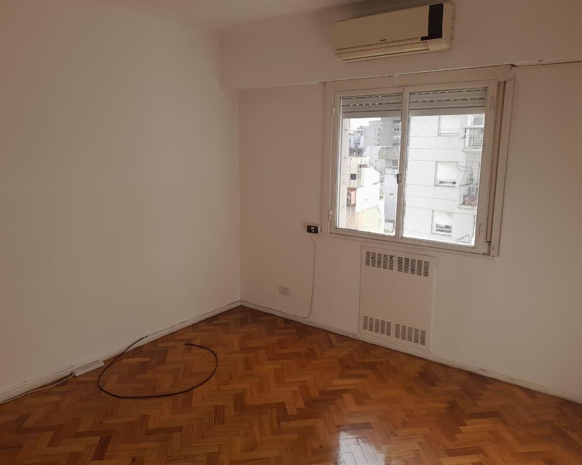 Departamento en Venta 4 Ambientes con Balcon Baulera y Cochera Retiro 2