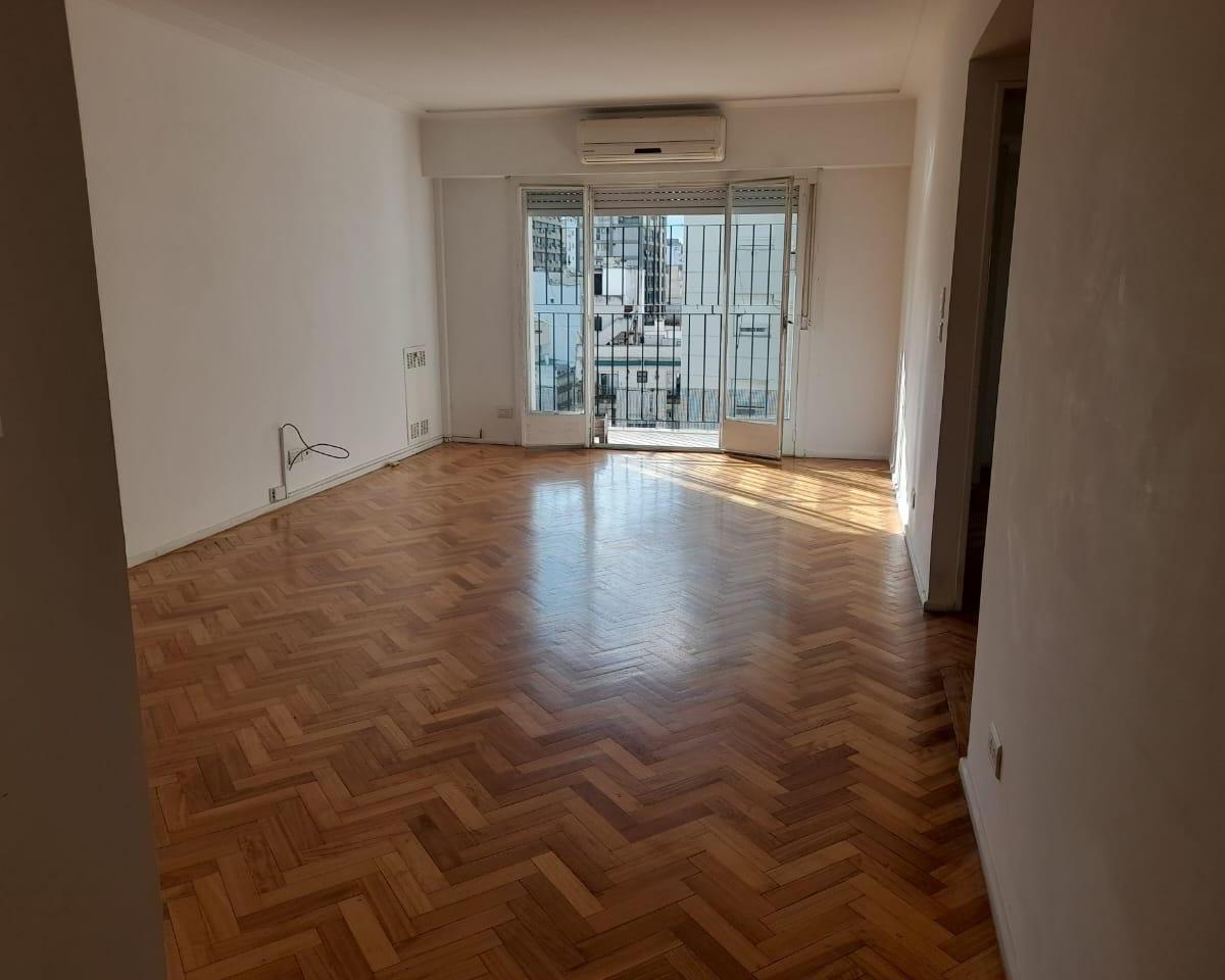 Departamento en Venta 4 Ambientes con Balcon Baulera y Cochera Retiro 3
