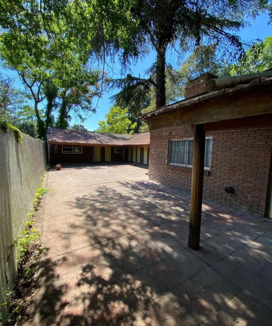 CASA ( COMPLEJO HABITACIONAL ) EN VENTA MANUEL ALBERTI 5