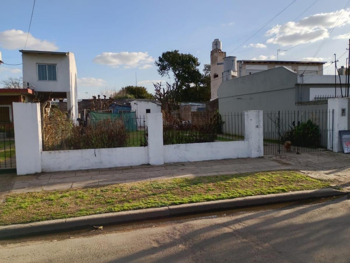 LOTE CON MEJORAS VENTA TORTUGUITAS