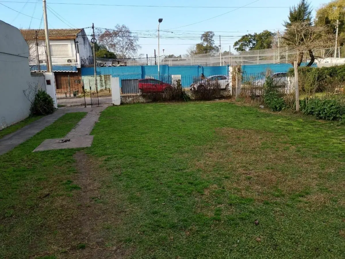 LOTE CON MEJORAS VENTA TORTUGUITAS 3