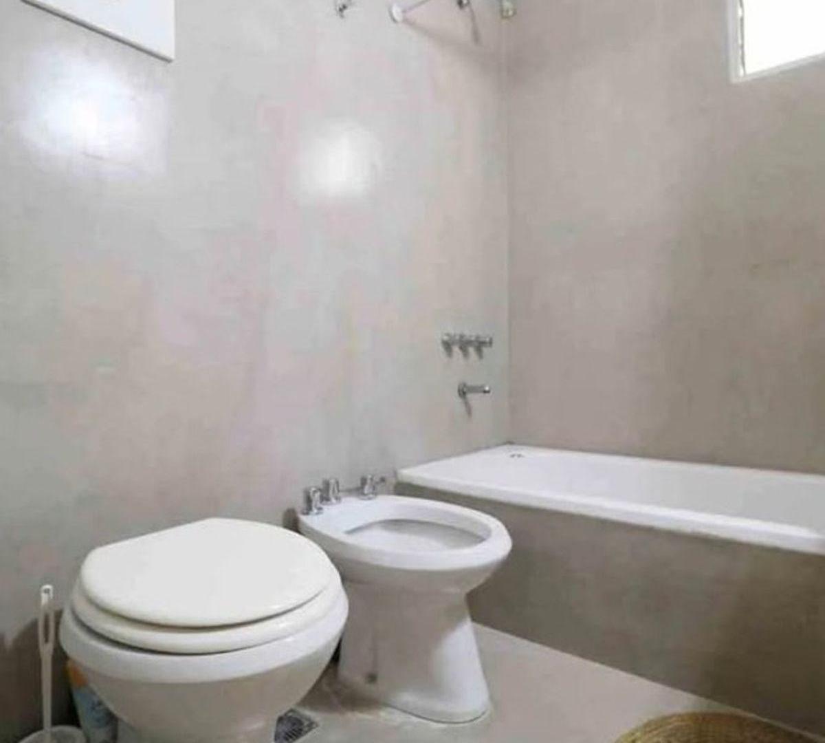 Foto de Departamento en Venta 3 Ambientes mas escritorio, Cochera y Baulera en, imagen 2