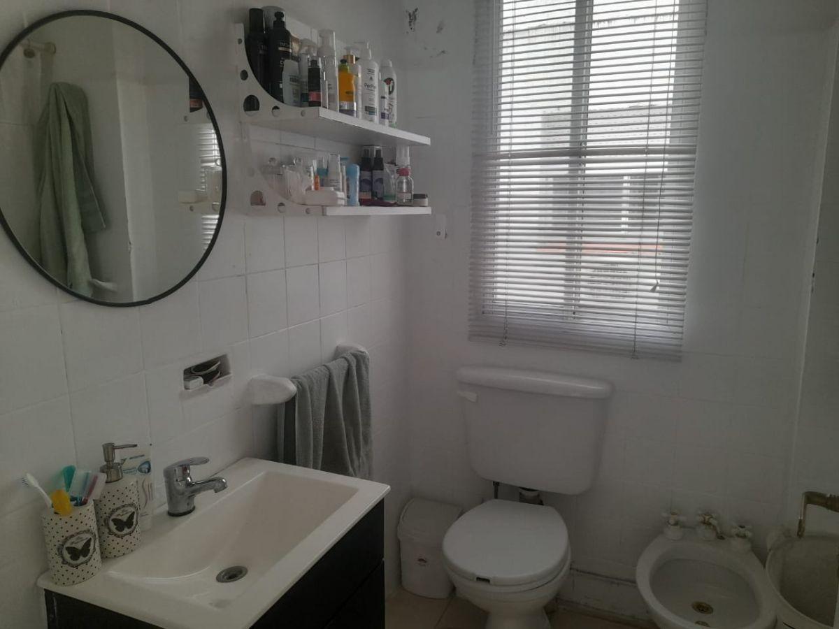 Foto de Departamento en Venta luminoso 3 Ambientes en Recoleta, imagen 3