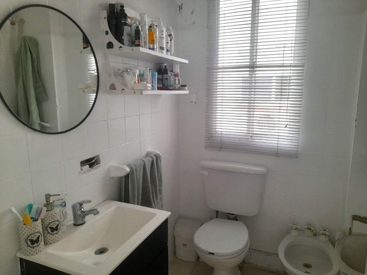 Foto de Departamento en Venta luminoso 3 Ambientes en Recoleta, imagen 2
