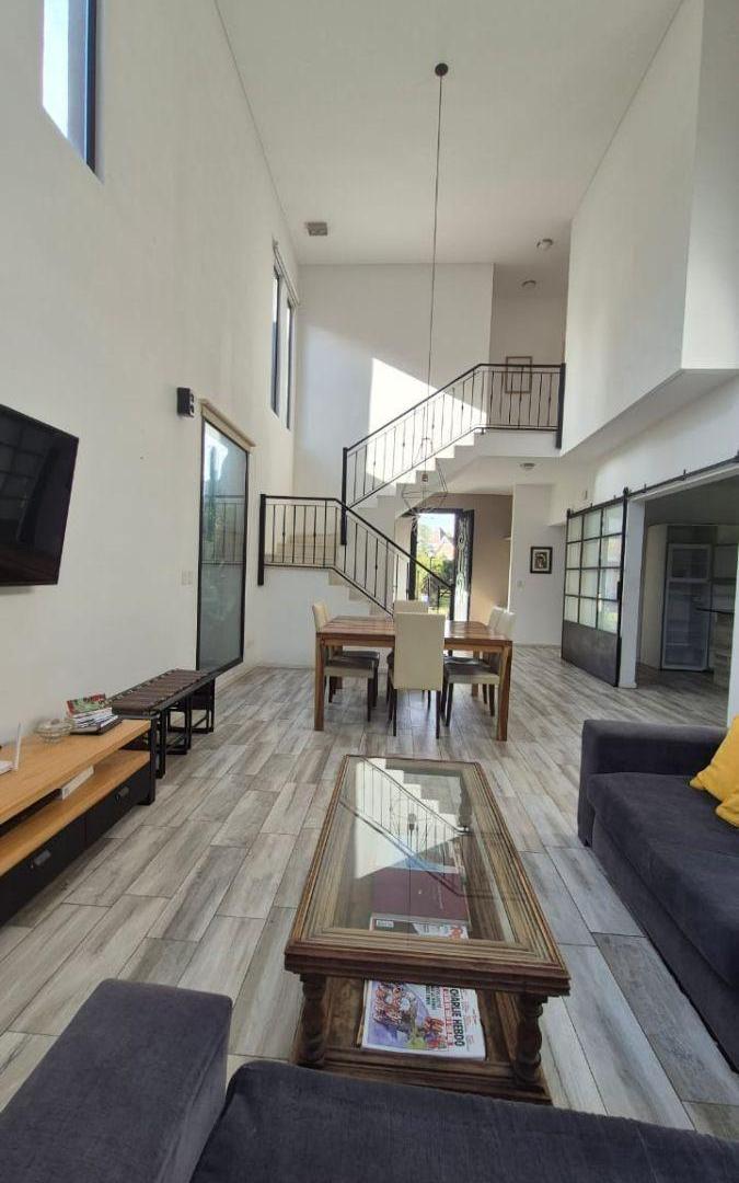 Foto de Casa Venta Ingeniero Maschwitz, Barrio Cerrado y Pileta., imagen 3
