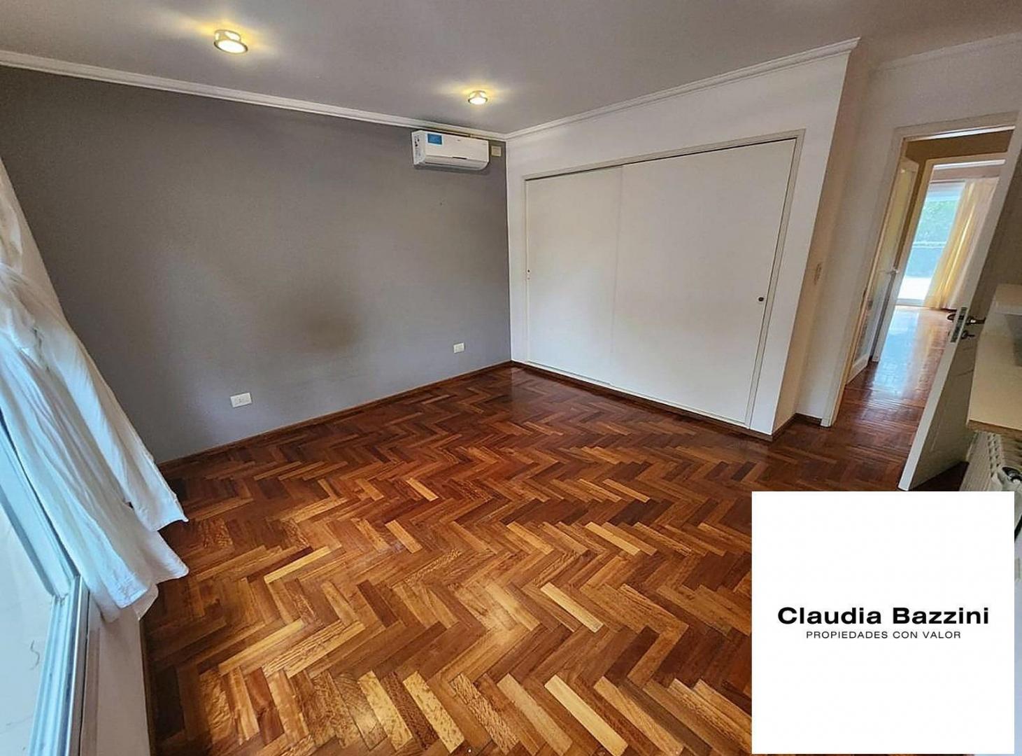 Foto de Casa 4 dormitorios con pileta y galería · B° El Bosque, imagen 5