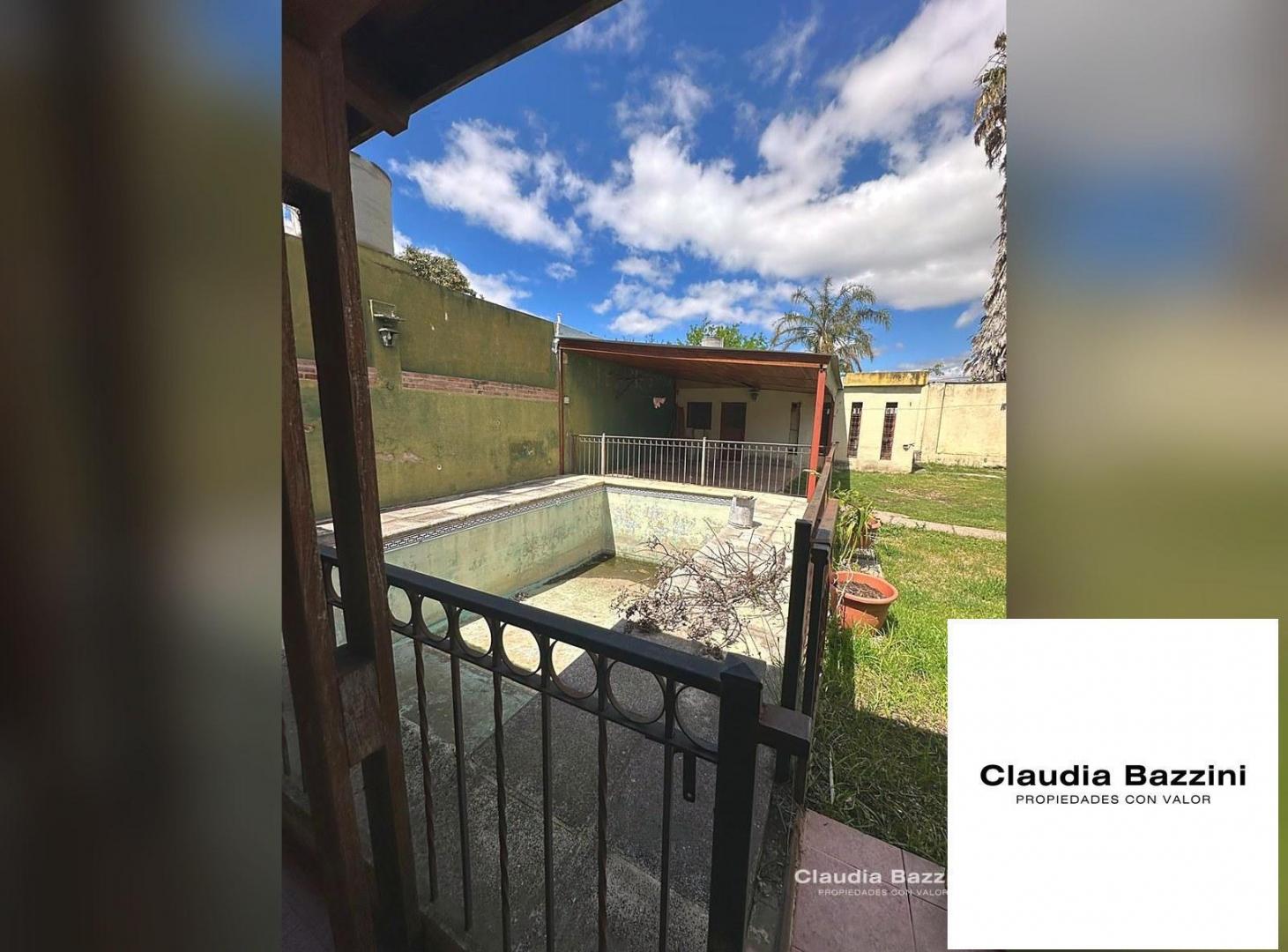 Foto de Casa 3 dormitorios con pileta - Venta - Barrio Rosedal, imagen 5