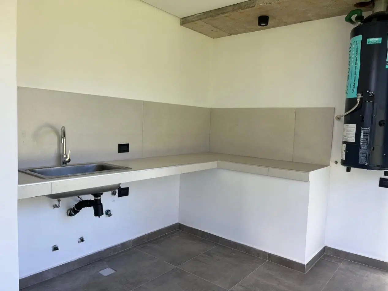 VENTA CASA PINAMAR BARRIO PIONEROS A ESTRENAR 4