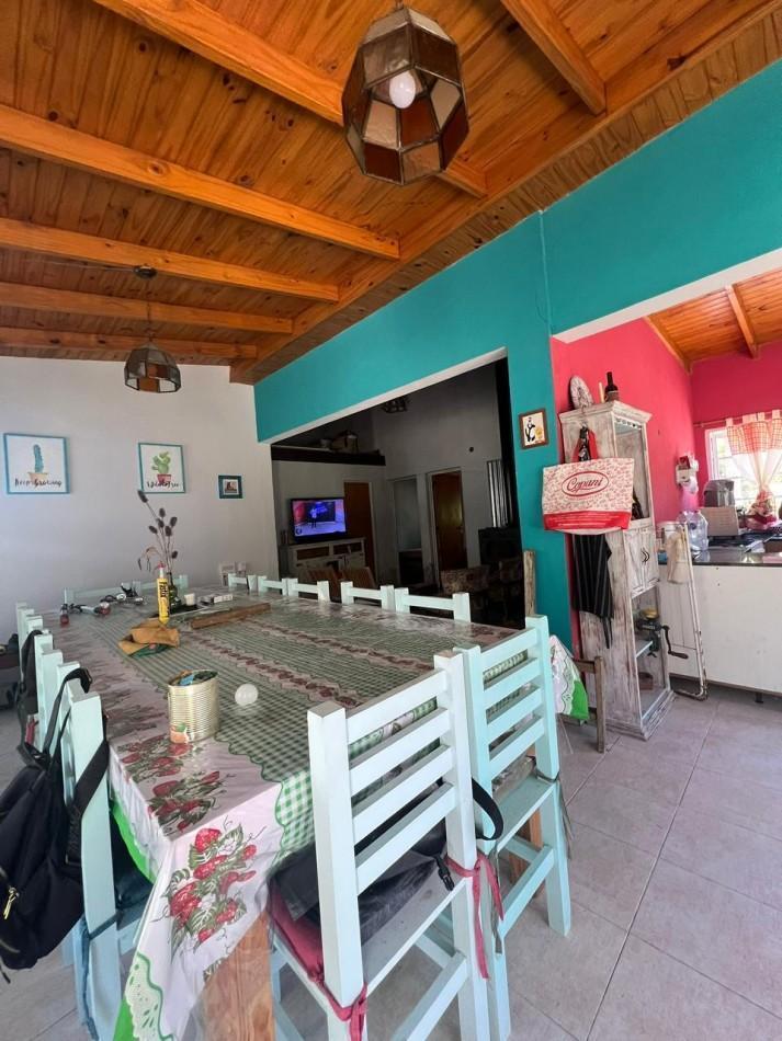 Foto de RETASADA CASA QUINTA - VENTA - VERONICA K-1196, imagen 1