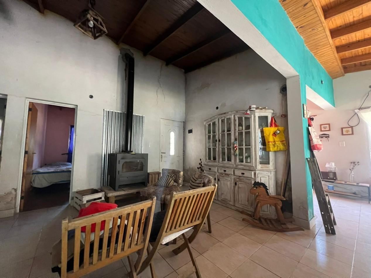 Foto de RETASADA CASA QUINTA - VENTA - VERONICA K-1196, imagen 2
