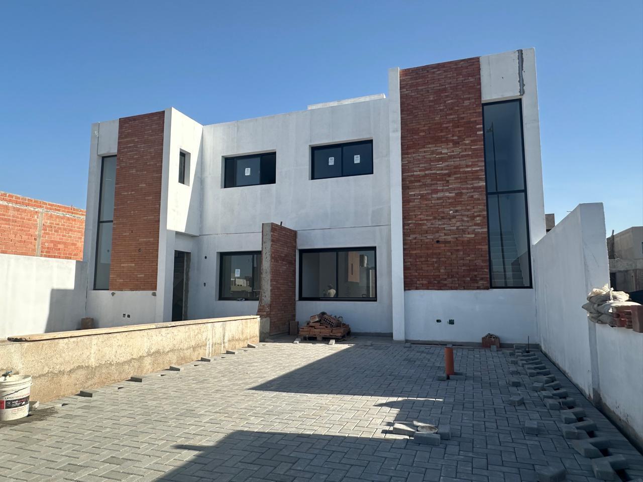 Dúplex premium - Colinas de Manantiales - 3 Dorm. - 3 Baños - Calefacción central