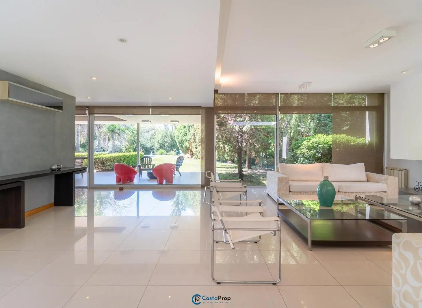 Fincas del Sur * Única e impecable todo planta baja * 4 dormitorios 5