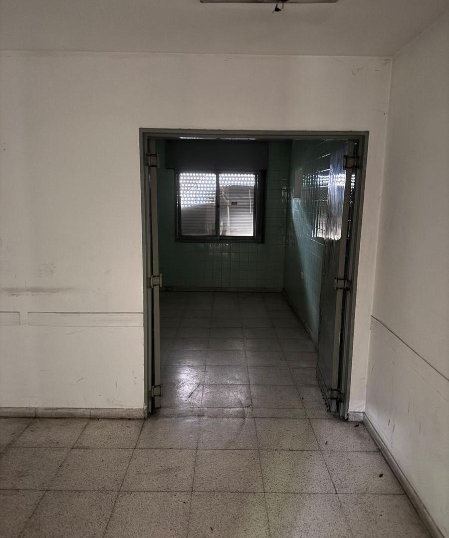 Alberdi, propiedad ideal edificio en altura.