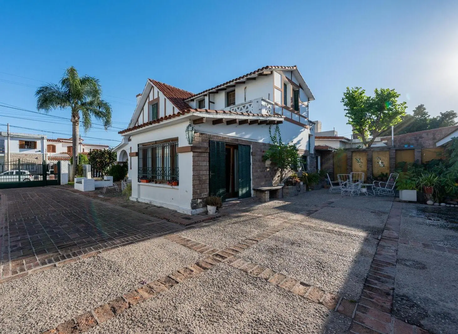 Importante chalet en entorno tipo housing – Villa Cabrera 3