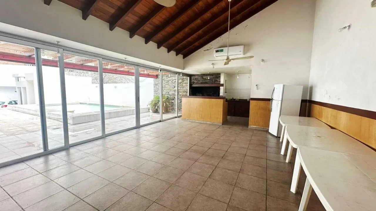 Nueva Córdoba* 2 dormitorios frente al Parque Sarmiento con cochera, pileta y seguridad 24 hs 4