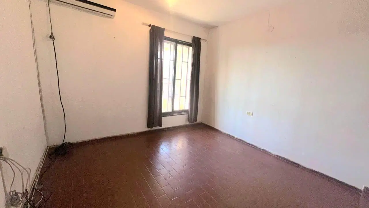 Villa Siburu* Casa 5 dormitorios con patio y cochera 2