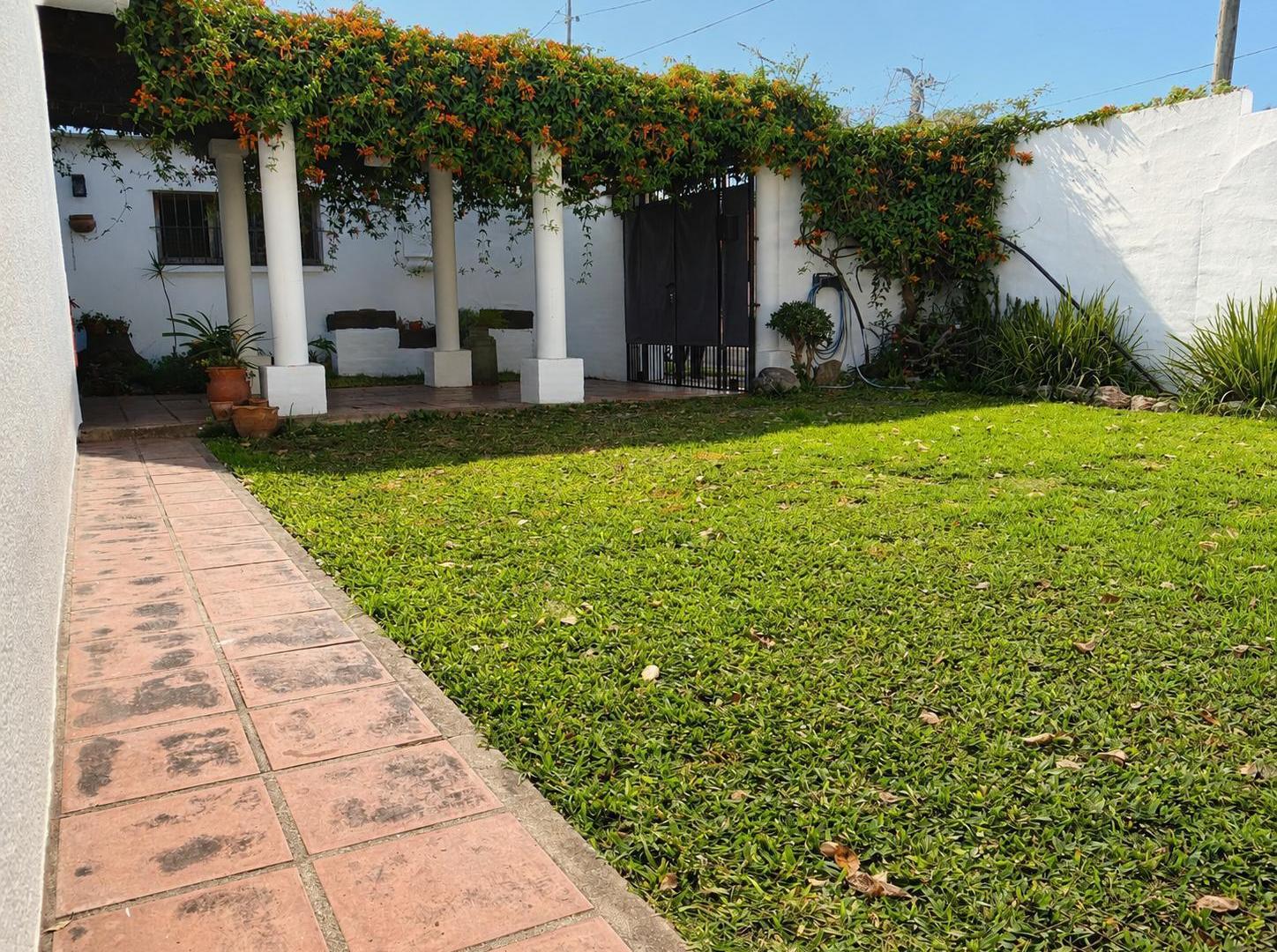 Foto de Villa Marta | 3 dorm. | Patio c/Pileta, imagen 1