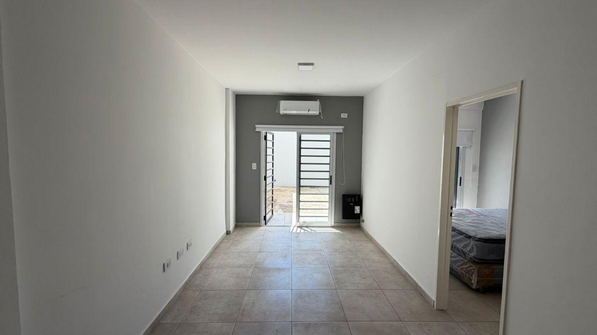 DEPARTAMENTO EN VENTA 65 18 Y 19