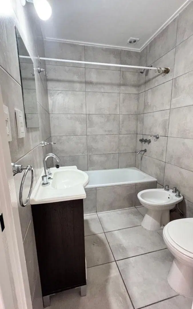 DÚPLEX 2 DORMITORIOS EN VENTA, 135 ENTRE 39 Y 40 5