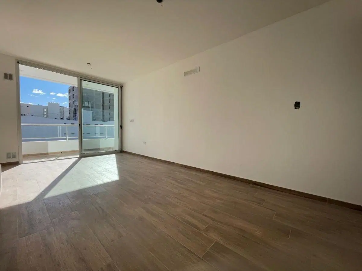 MONOAMBIENTE EN ALQUILER 40 11 Y 12 5