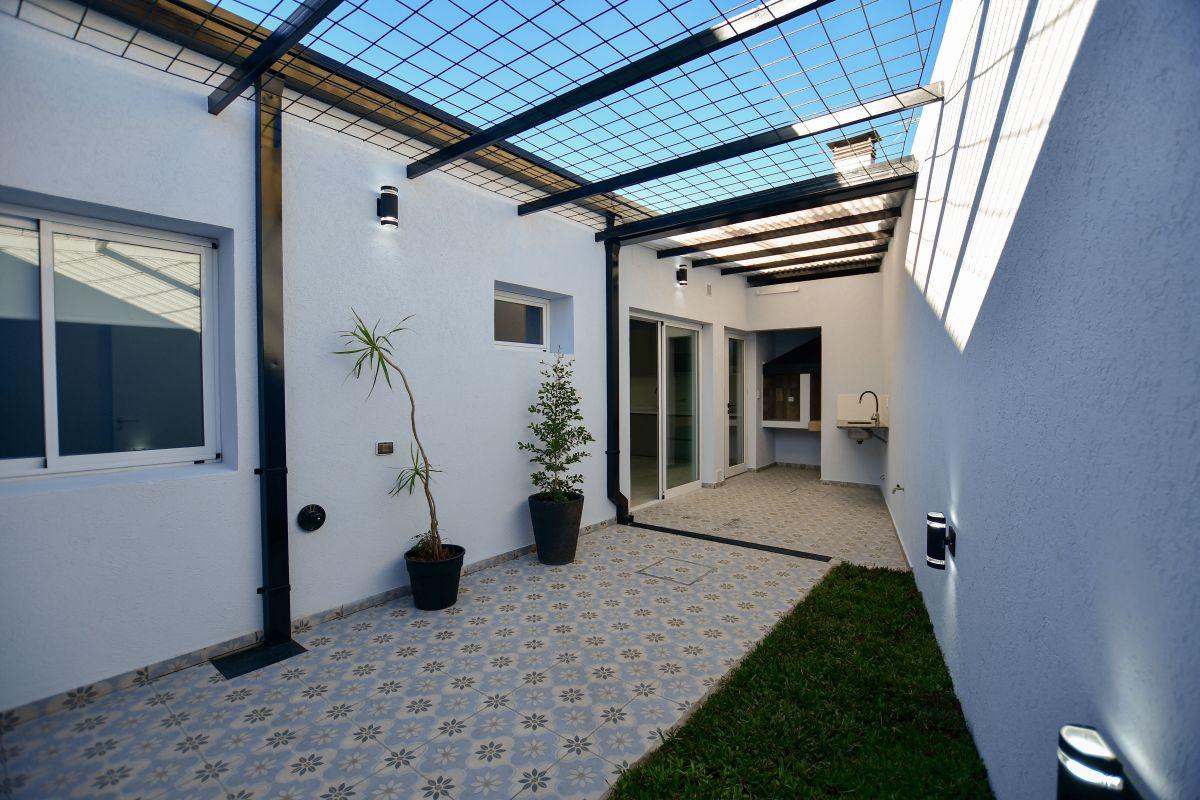 CASA 2 DORMITORIOS A ESTRENAR, EN VENTA