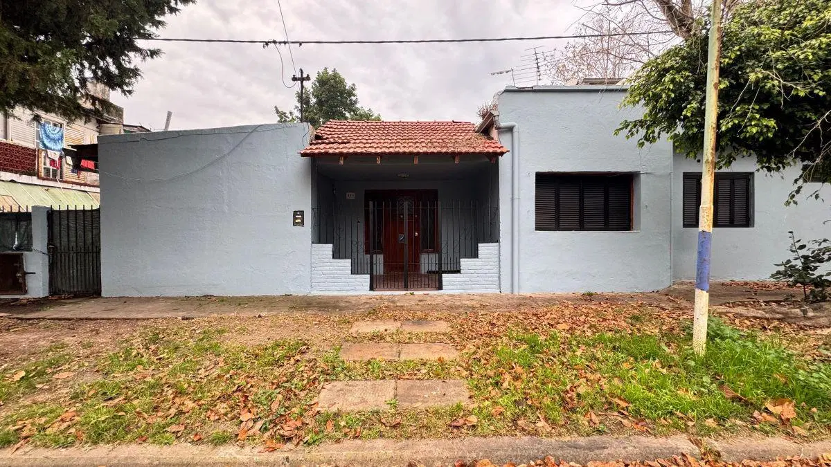 PH 2 DORMITORIOS Y QUINCHO EN VENTA A REFACCIONAR, VILLA ELISA 3