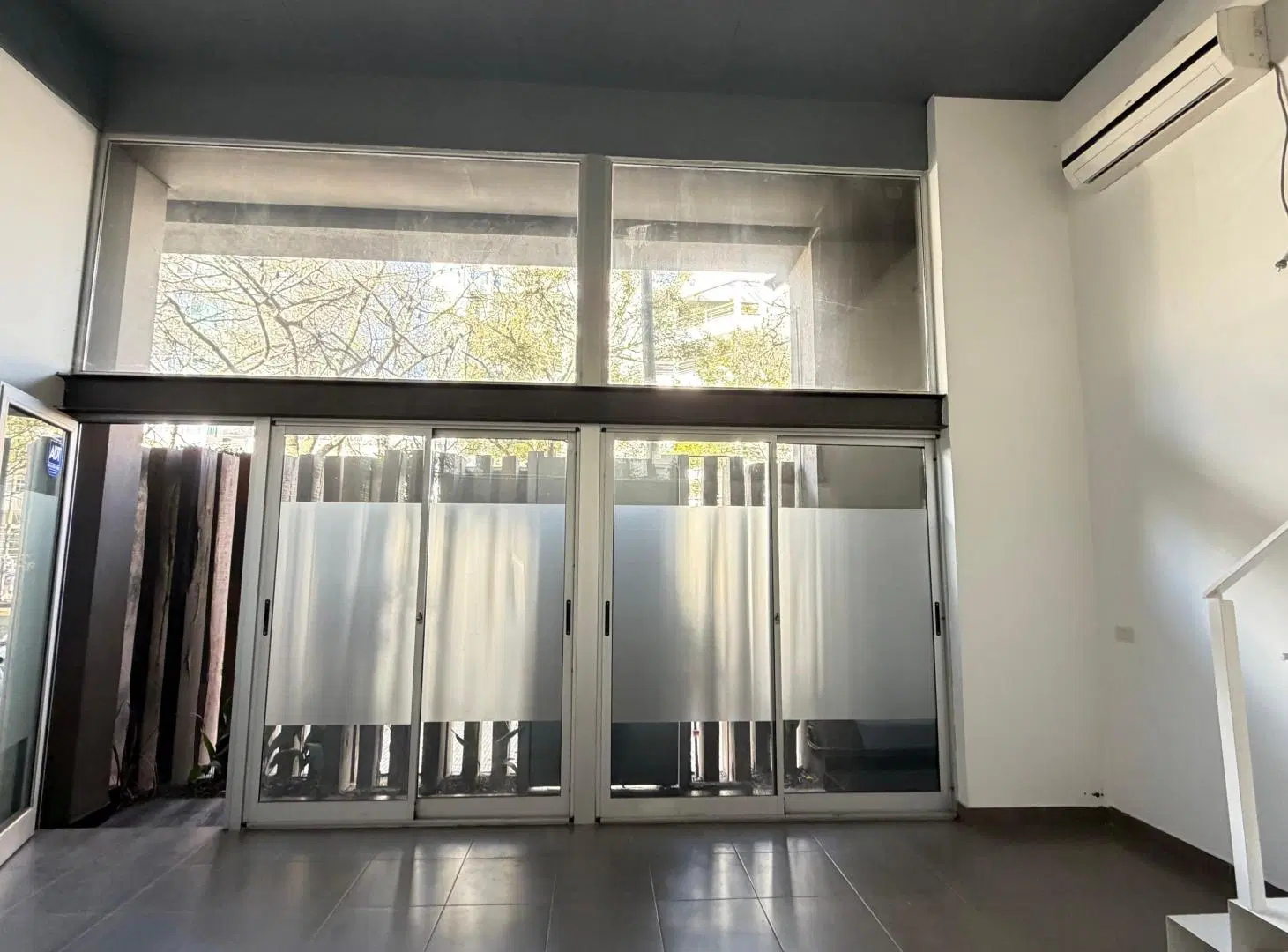 LOCAL COMERCIAL SOBRE AVENIDA 38 4 Y 5 3