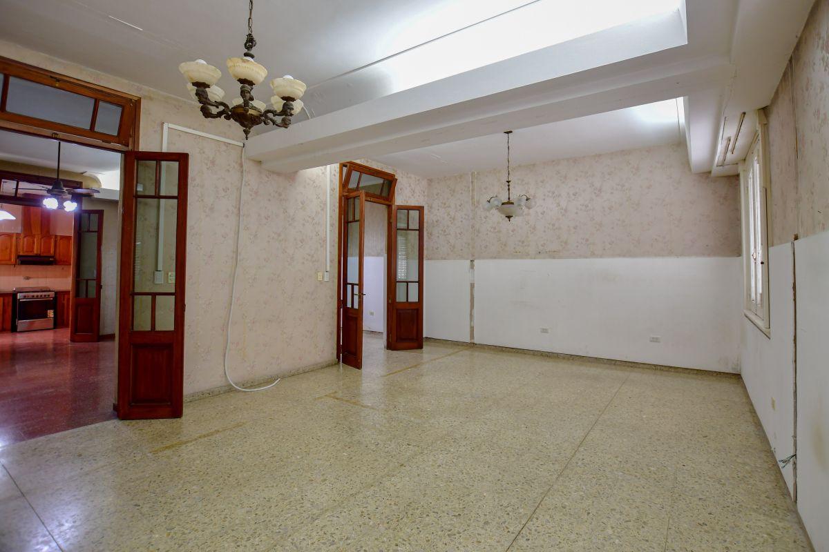 Foto de CASA 4 DORMITORIOS EN VENTA, 63 ENTRE 7 Y 8, imagen 2