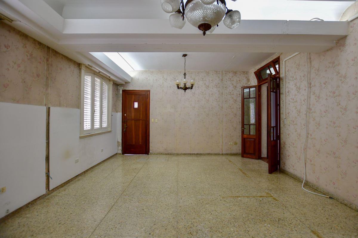 Foto de CASA 4 DORMITORIOS EN VENTA, 63 ENTRE 7 Y 8, imagen 4
